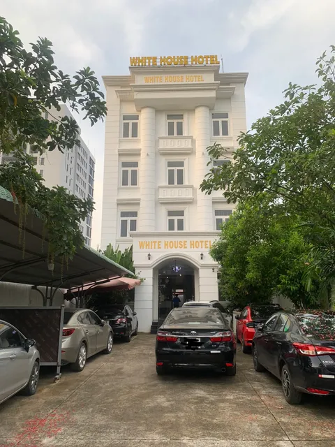 white House Hotel