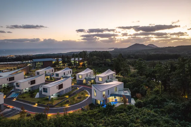 YAKMAEUL (BLACK YAK)