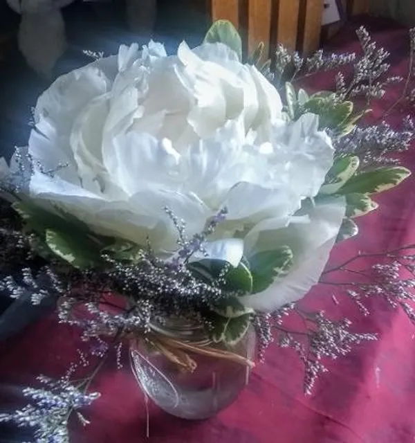 D’Rose Flowers, Gifts, and Botanicals