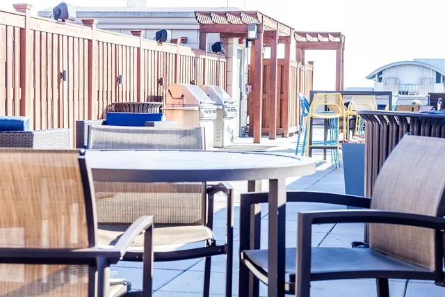 Heaven on Washington Fully Furnished Apartments