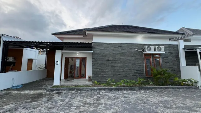 Guest House Cemara - A6