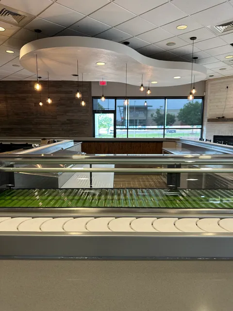 Umami Revolving Sushi