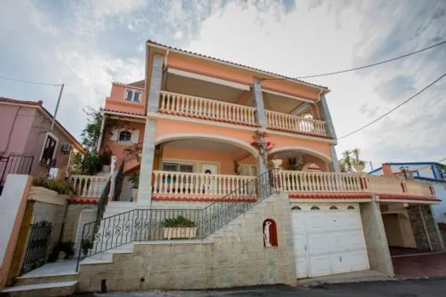 Ira-apartments Spilia