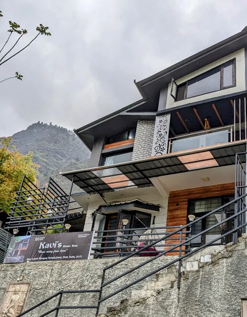 Kavi's Vacation Homes - Sainj