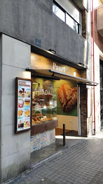 Panet Entença - Forn de Pa, Pastisseria i Cafeteria