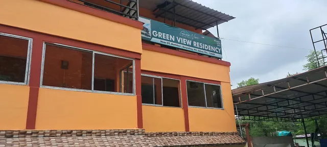 OYO Flagship Green View Residency