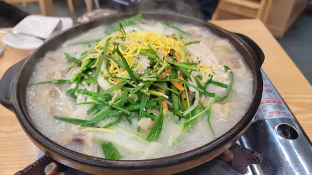 바우네나주곰탕완정역점