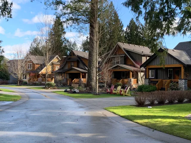 The Cottages at Cultus Lake