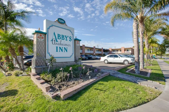Abby’s Anaheimer Inn