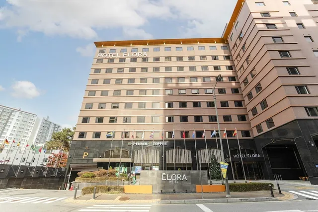 호텔 엘로라