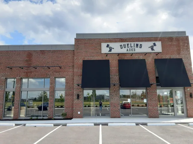 Dueling Axes - New Albany Sports Bar