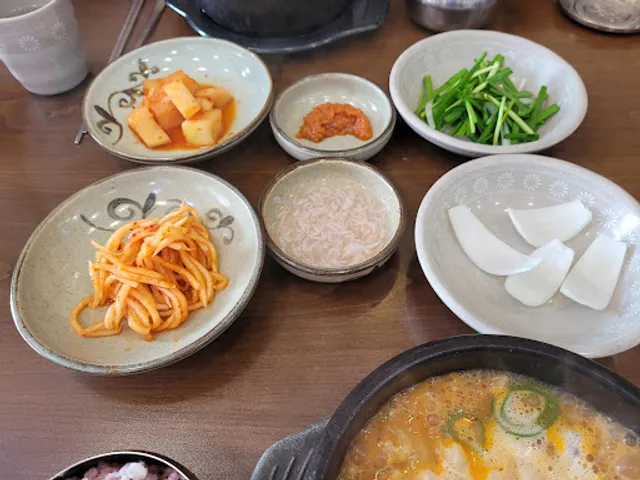 신의주찹쌀순대 검암점