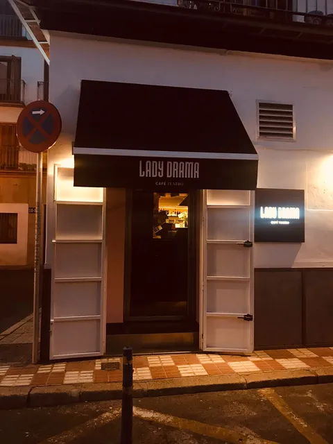 Lady Drama Indie Rock Bar
