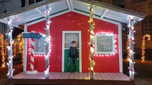 Courthouse Square Mall