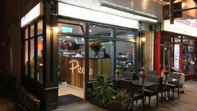 Piccolo Pizza Restaurant Brighton & Hove
