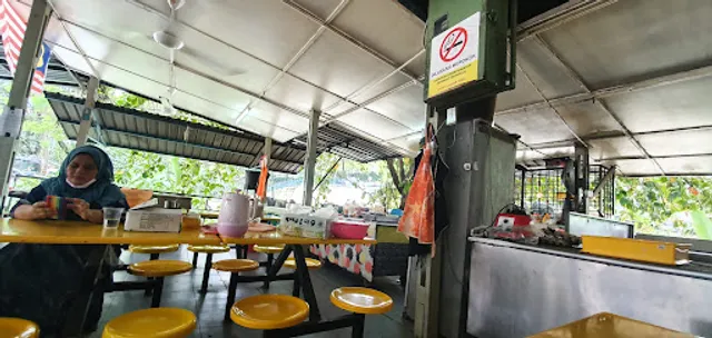 Medan Selera Jalan Tugu