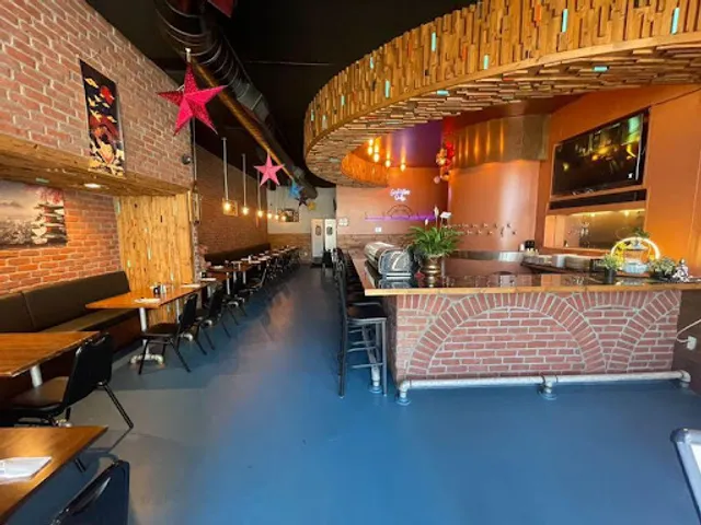 Daisuki Sushi Highland