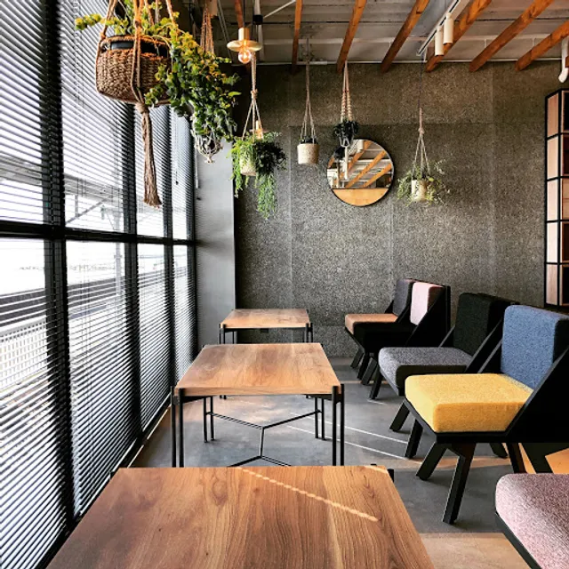 THE FANTASTIC BURGER