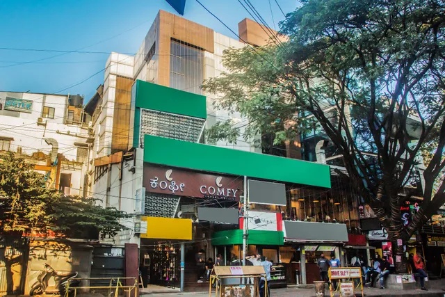 Comfy Luxury Hotel - Hotel in Koramangala
