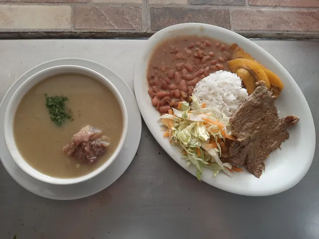 Restaurante El Embal Sabor de mi Tierra