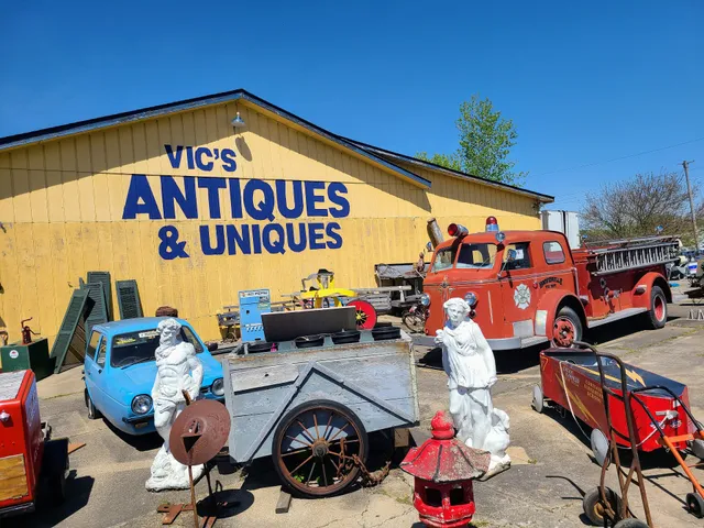 Vic's Antiques & Uniques