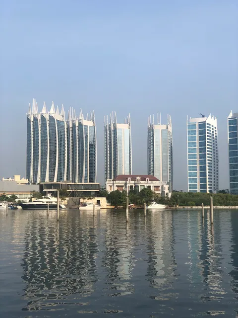 Jjln pantai mutiara blok x,marina dermaga kapal,pluit penjaringan