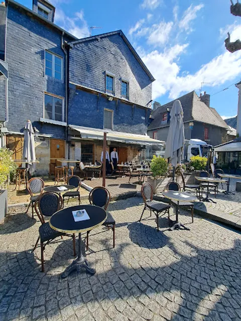 L'Absinthe Restaurant