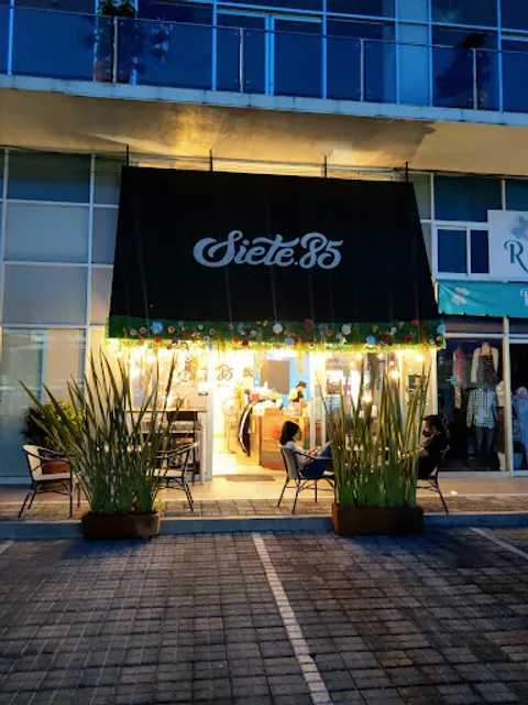 Siete.85 café + cocina