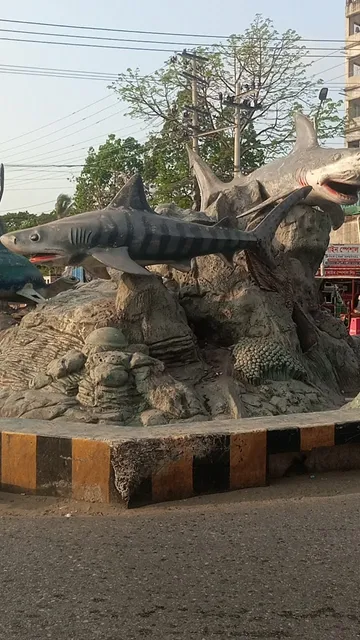 Kalatoli dolphin circle