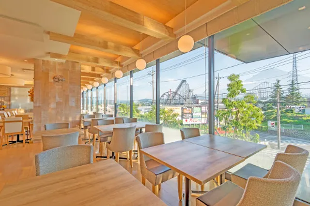 テラスダイニング「シェフズレシピ」