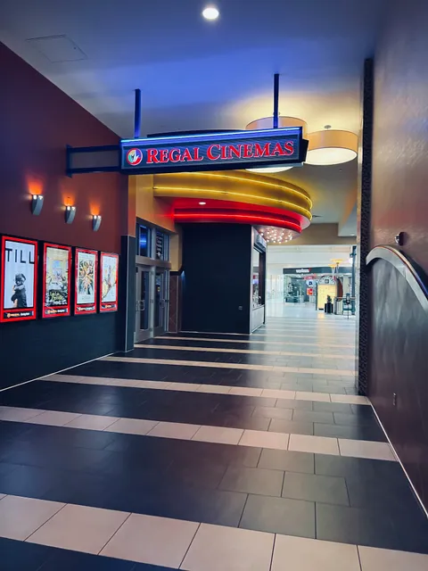 Regal Dulles Town Center