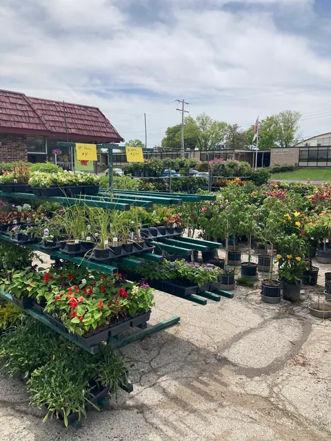 Maple Hills Shopping Center