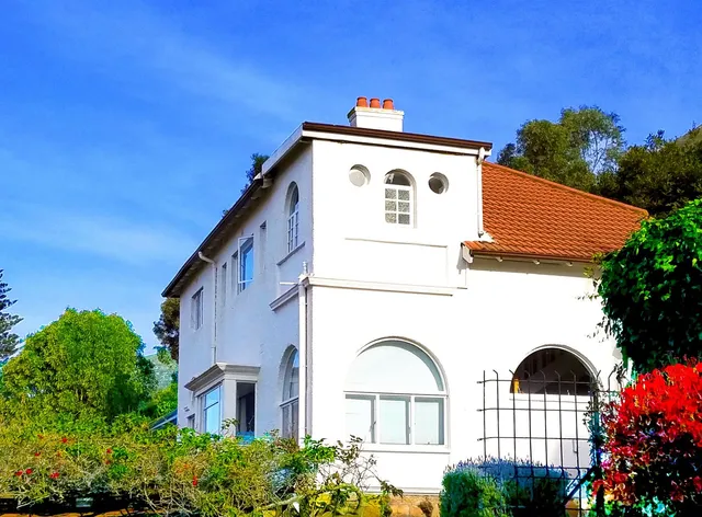 Blue On Blue Bed And Breakfast