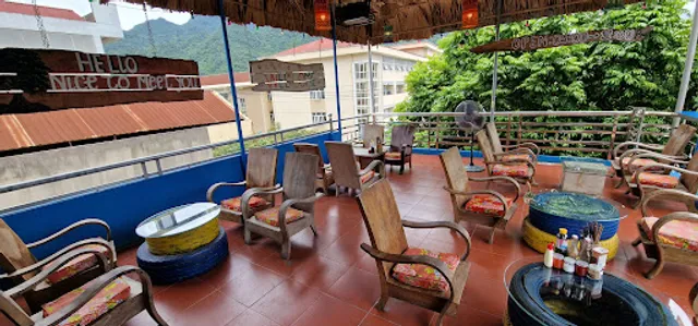 Pizza. Fresh pasta lasagne. Delivery. Mr Hung restaurant- חומוס. -- hummus. שקשוקה. -- shakshuka