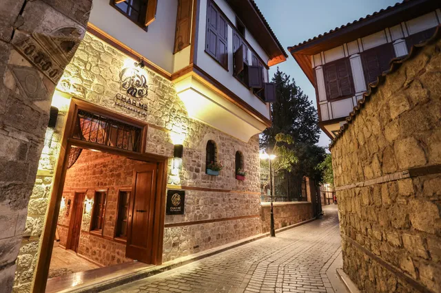Char Me Boutique Hotel