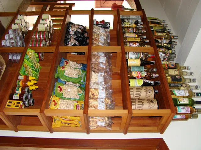 Chalé do Queijo - Gelateria, Cafeteria e Restaurante - Ponto de Recarga de Carro Elétrico