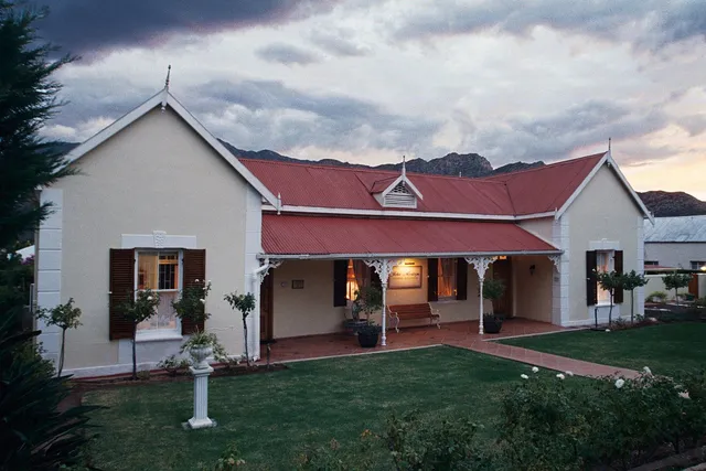John Montagu Accommodation