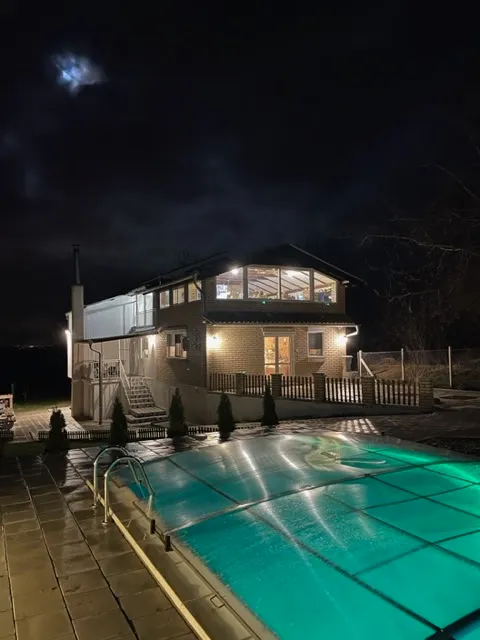 Vila Kraljev Breg Banstol