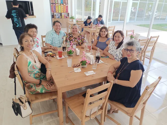 Kimchi Go (Korean food)