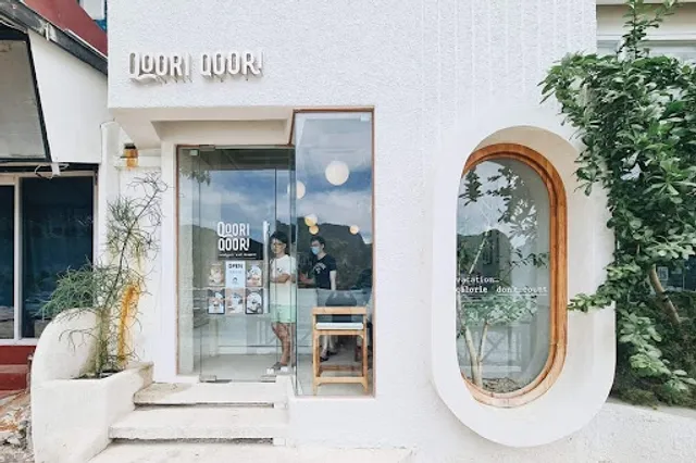 Qoori Qoori Cafe