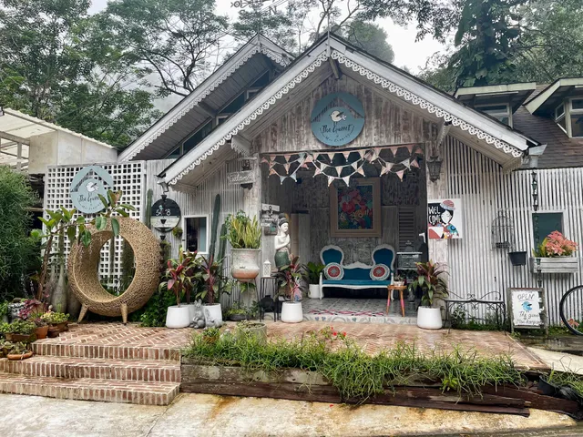 บ้านลุงหนวด แม่กำปอง