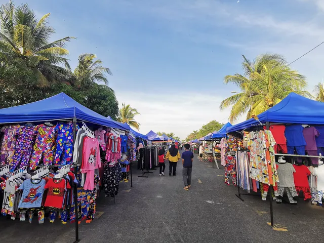 Pasar Malam Taman Aman
