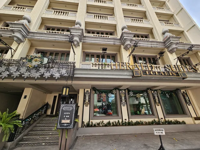 Herald Suites Polaris