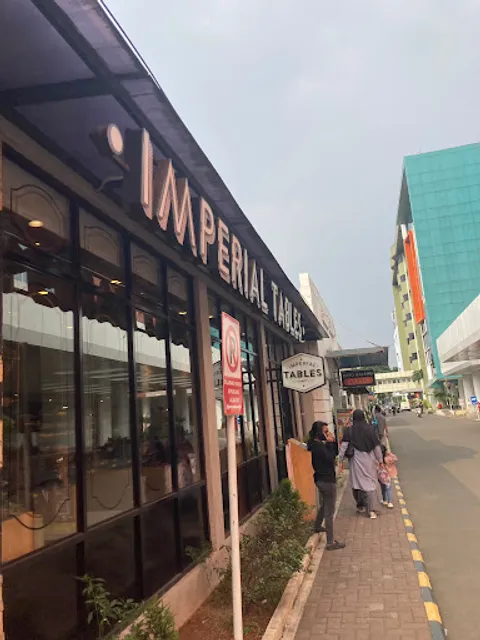 Imperial Tables RS Harapan Kita