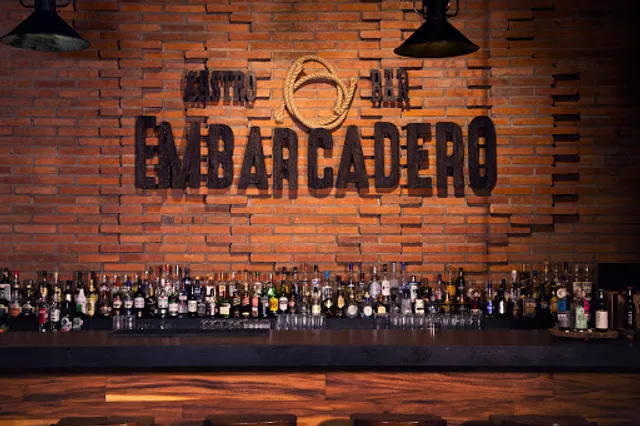 Embarcadero Gastro-Bar
