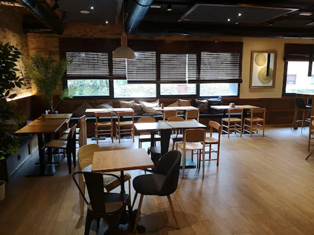 Santagloria Coffee & Bakery