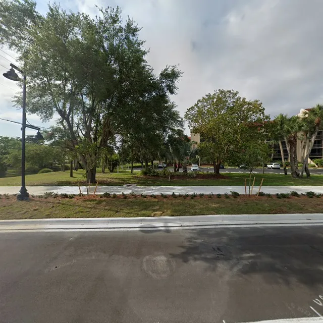 Outside the Lunchbox (Food Truck)