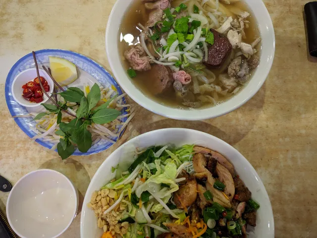 Pho Hien Vuong Pasteur