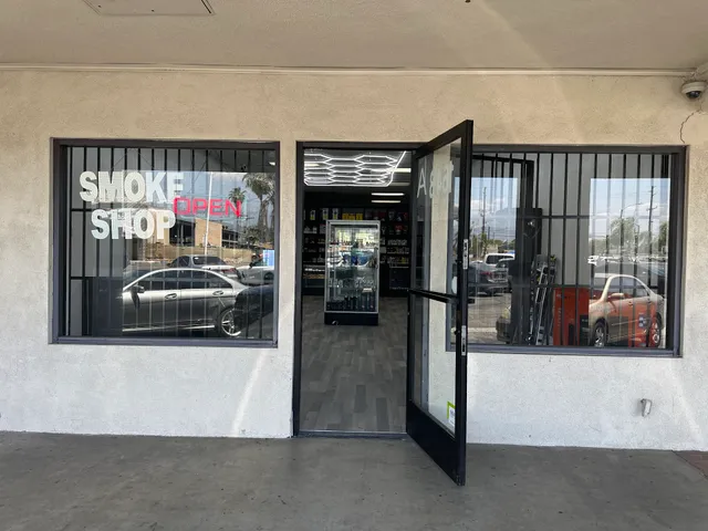 puff & Glass gift shop