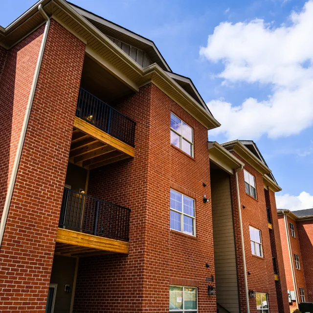 Plum Ridge Apartments